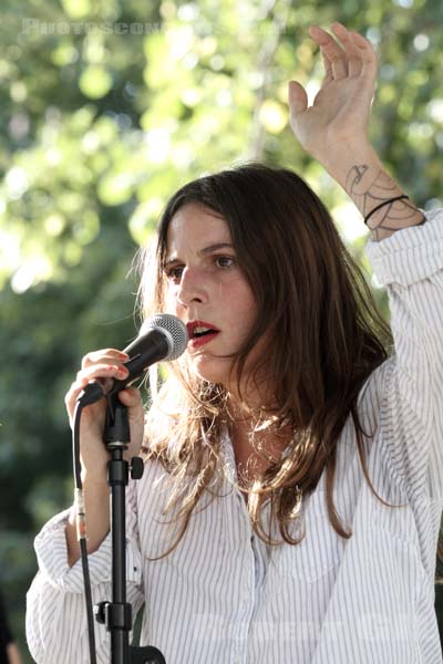 ROBI - 2012-09-09 - PARIS - Square de la Place des Fetes - 